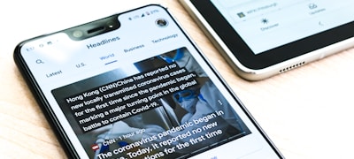 新闻编辑部工作场景与最新消息发布