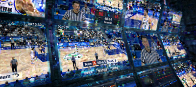 体育赛事直播现场多屏幕监控画面